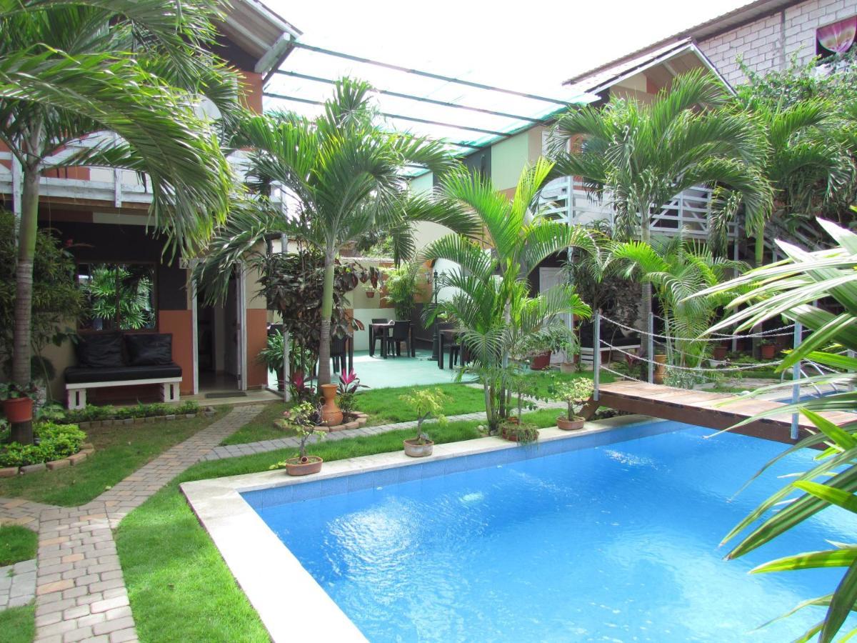 Hotel-Restaurante Ancora Puerto Lopez Bagian luar foto